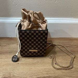 SHEIN Mini Drawstring Box Bag